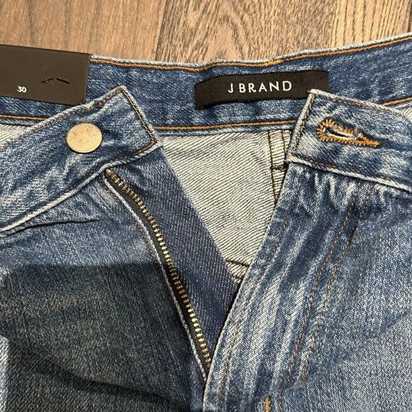 J Brand Joan Short, size 30 high rise - Picture 5 of 5